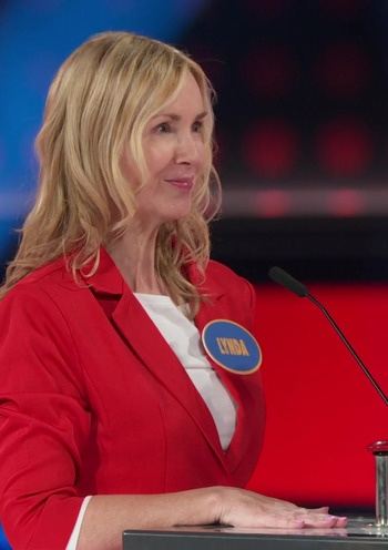 Family.Feud.Canada.S08E02.1080p.WEB.h264-TRB