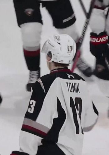 Hometown.Giants.S01E06.1080p.WEB.H264-TRB