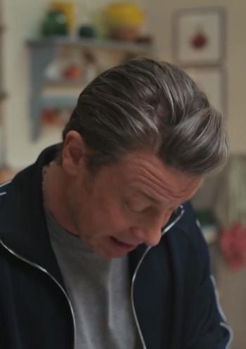 Jamies.20.Minute.Meals.S01E03.1080p.HDTV.H264-TRB