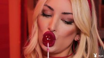 PlayboyPlus 26 10 09 Vero Star Serving Up Trouble XXX 1080p MP4 WRB XC