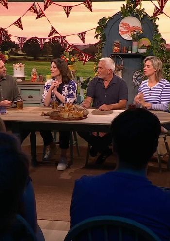 The.Great.British.Bake.Off.Second.Helpings.S01E04.1080p.HDTV.H264-TRB